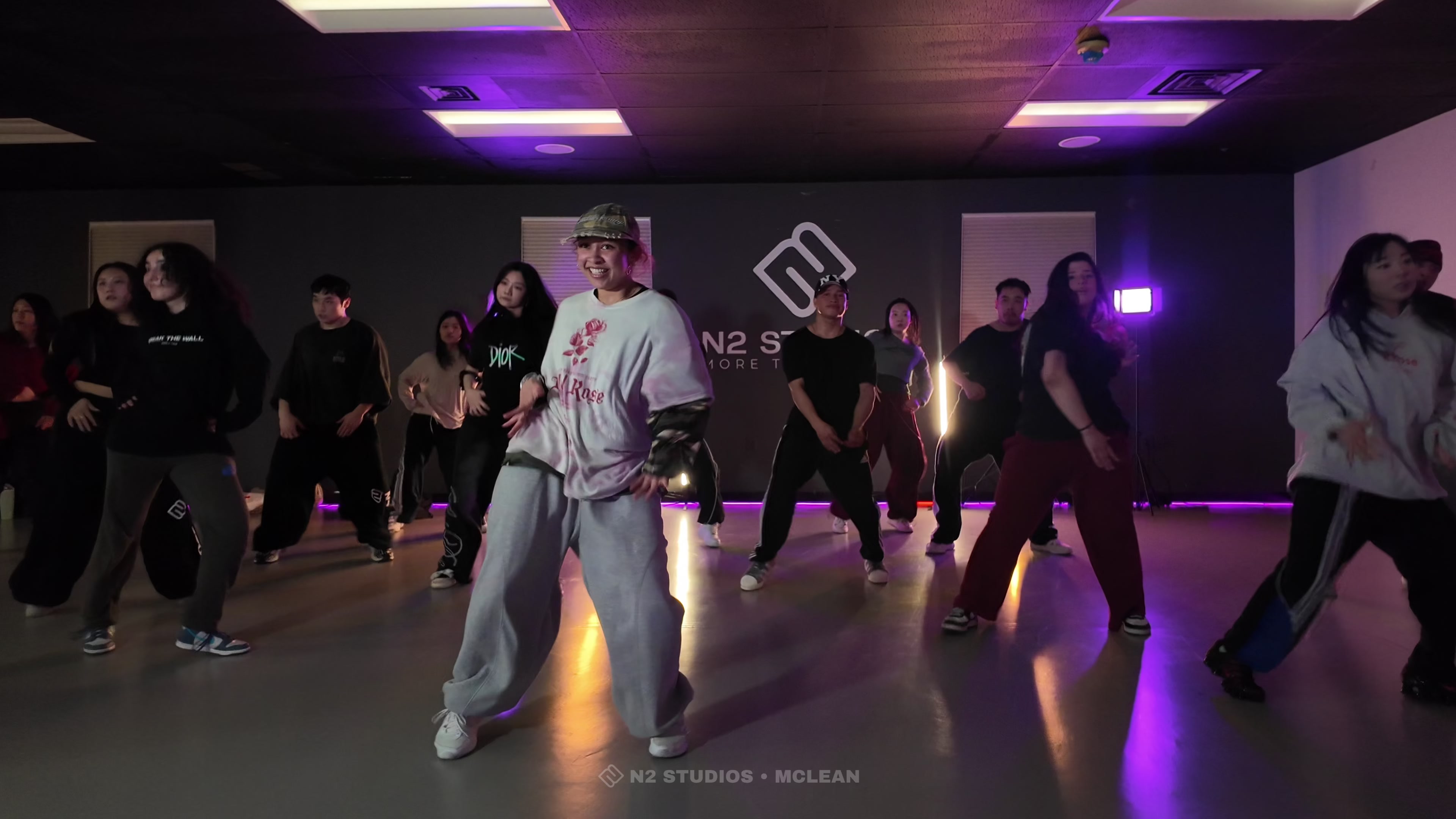 Several rows of dancers performing Ellica’s BOW choreography together at N2 Studios.